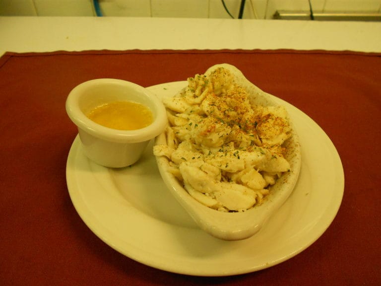 Steamed Lump Crab Meat The Whaling Company